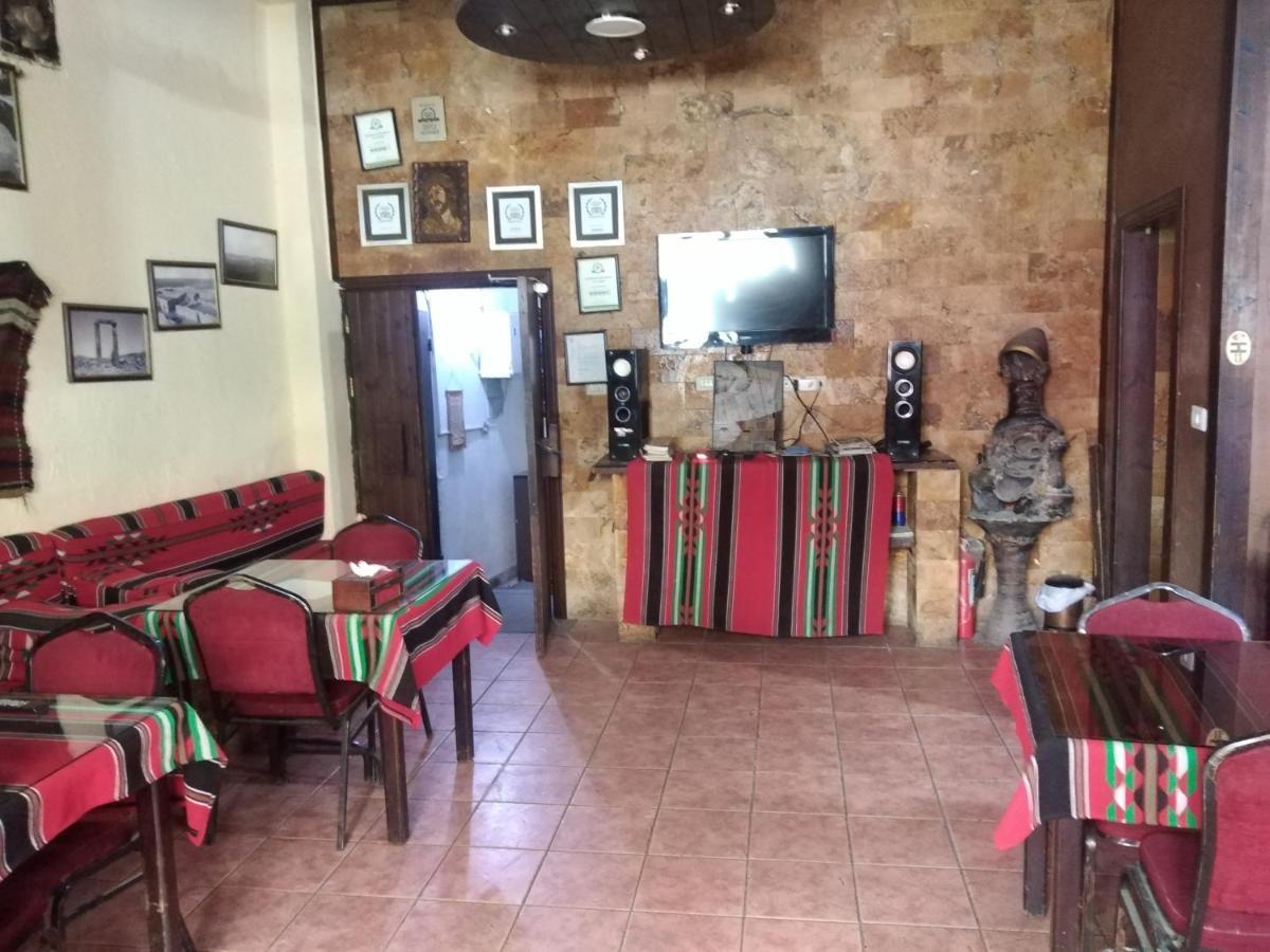 Queen Ayloa Hotel&Restaurant Madaba Ngoại thất bức ảnh